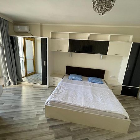 Sea View Apartment 바투미 외부 사진
